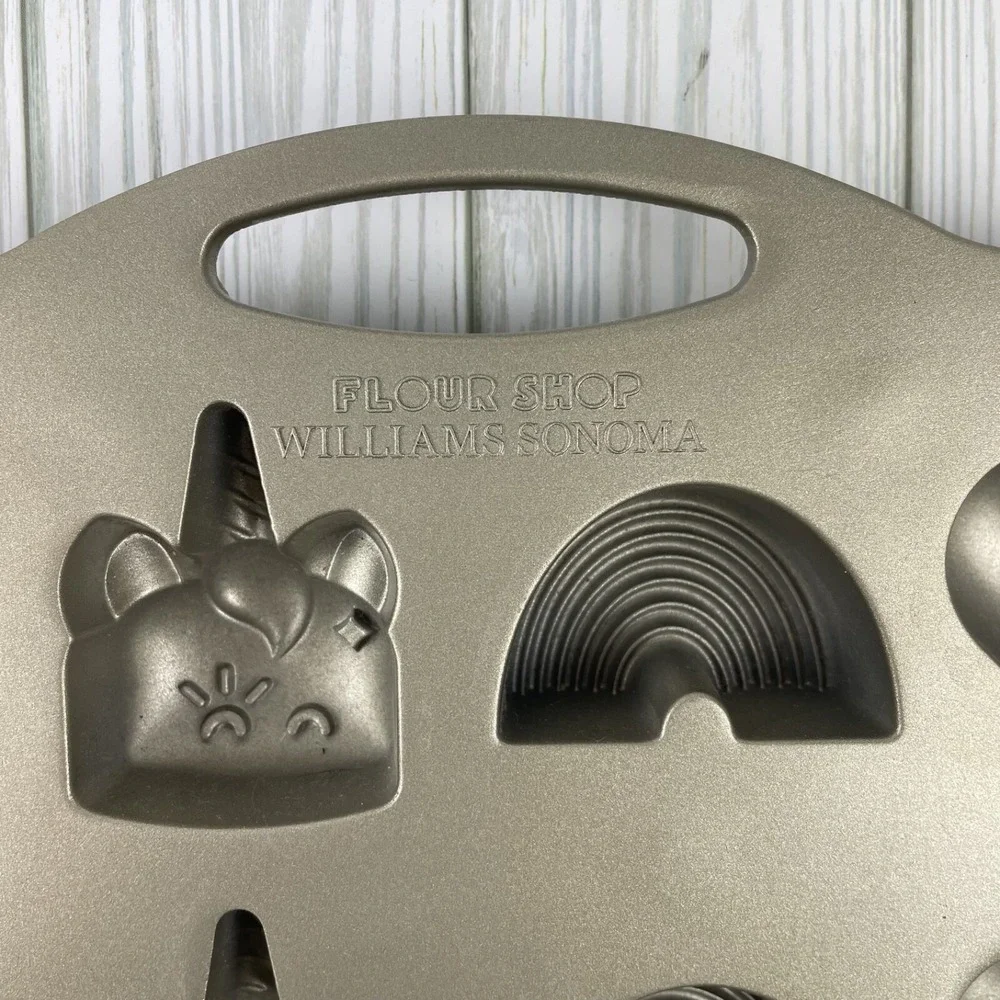 Williams Sonoma Flour‎ Shop Cake Bitelet Baking Pan-Unicorn,Heart,Rainbow,Smiley